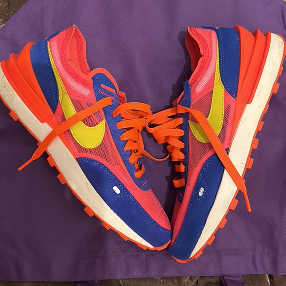 Nike - Picture 6 of 8